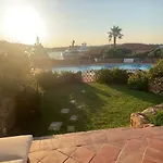 Sulla Promenade Du Port Porto Cervo