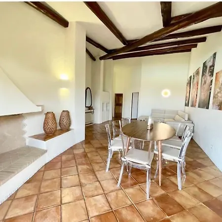 Sulla Promenade Du Port 切尔沃港