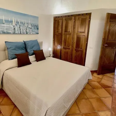 Vakantiehuis Sulla Promenade Du Port Porto Cervo