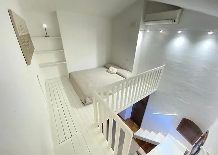 Sulla Promenade Du Port Holiday home *