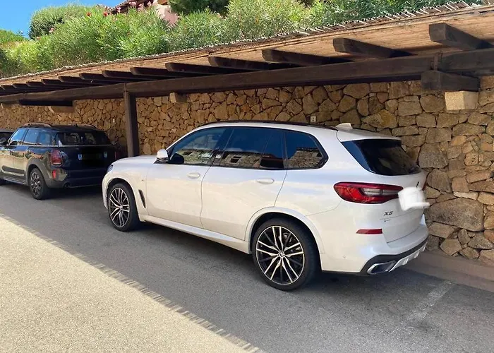 Sulla Promenade Du Port